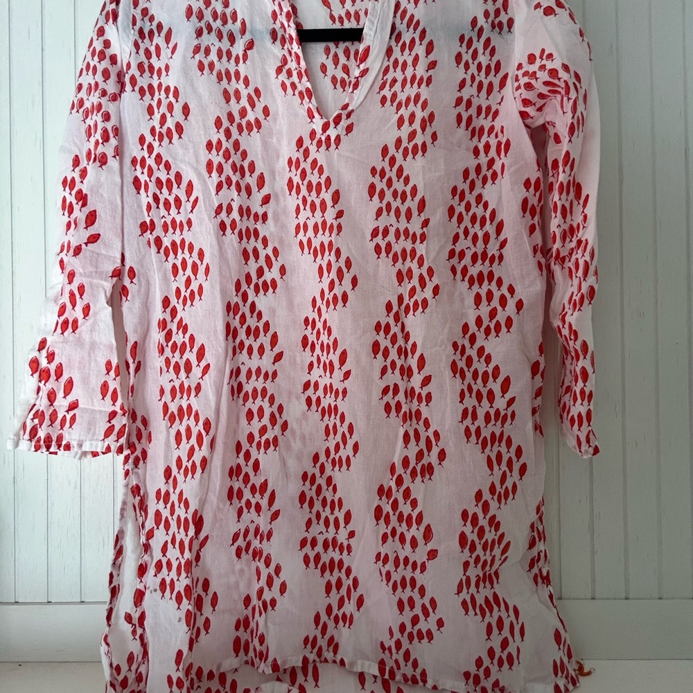 Roberta Roller Rabbit White and Red Fish Top